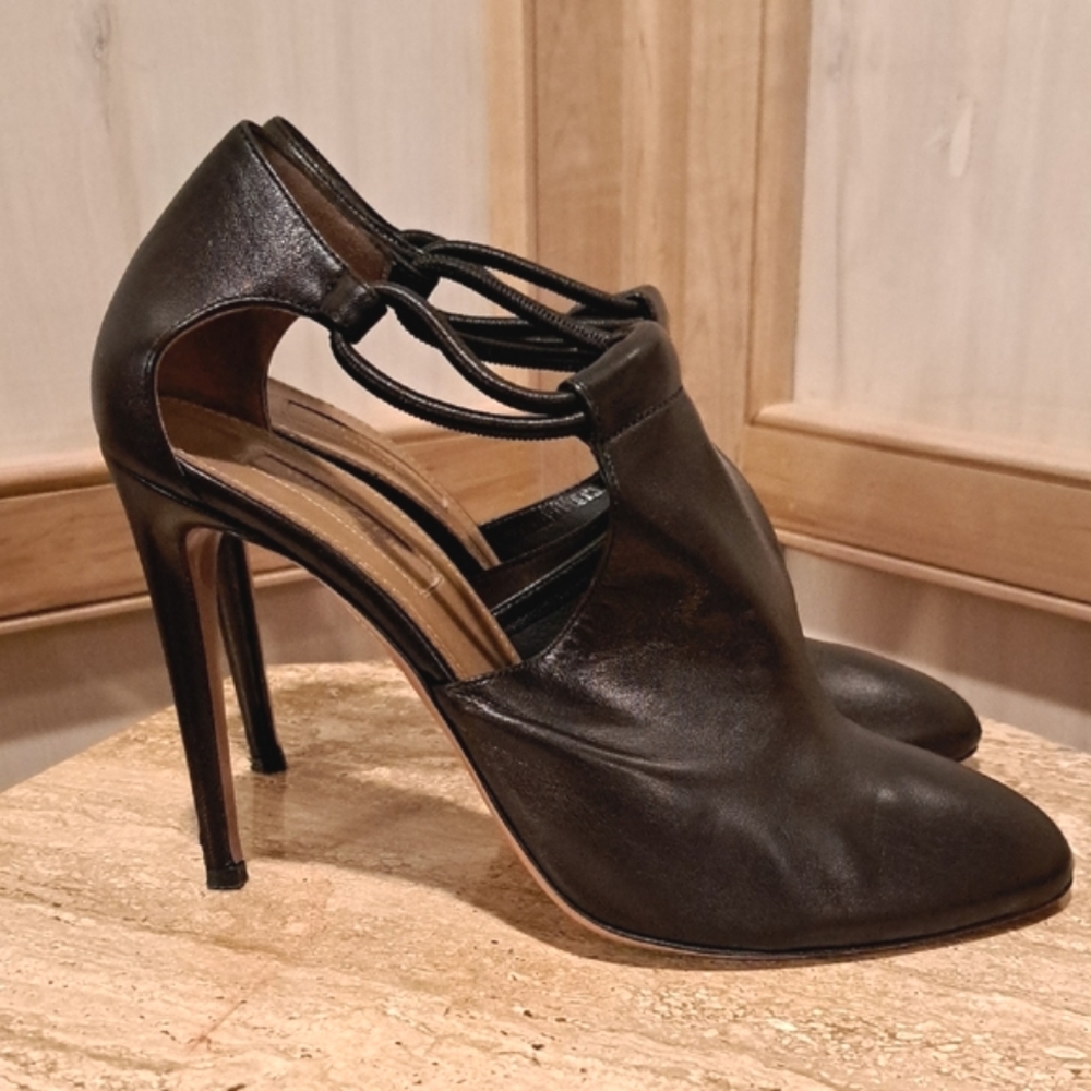 Aquazzura Black Heel Pumps 38 US 8